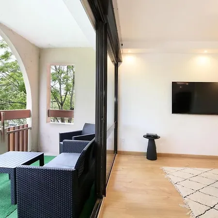 Beautiful Toulouse Daire *