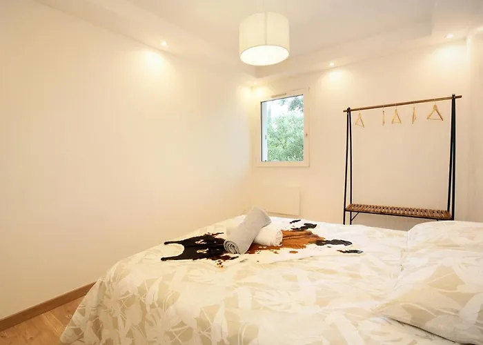 Beautiful Toulouse Castanet-Tolosan