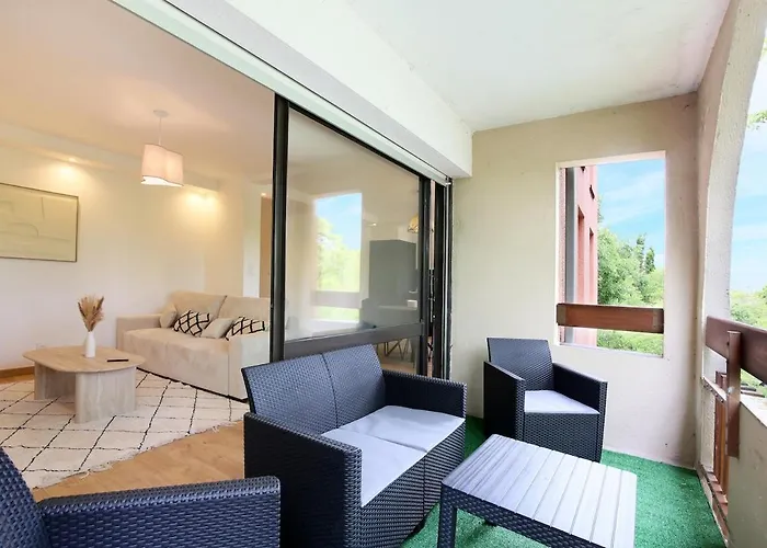 Beautiful Toulouse Castanet-Tolosan